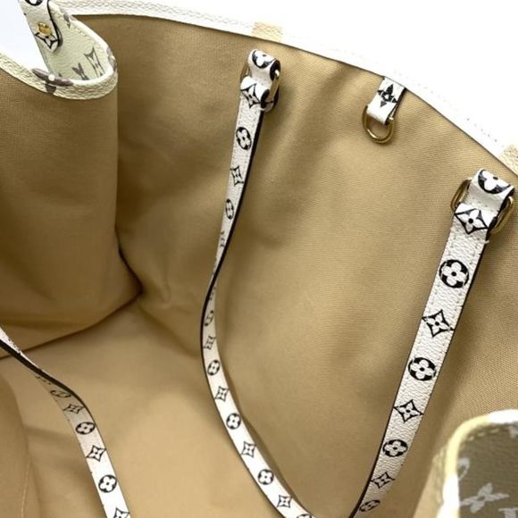 Louis Vuitton Tote Bag On The Go Monogram Khaki GM Shoulder Bag - Picture 6 of 6